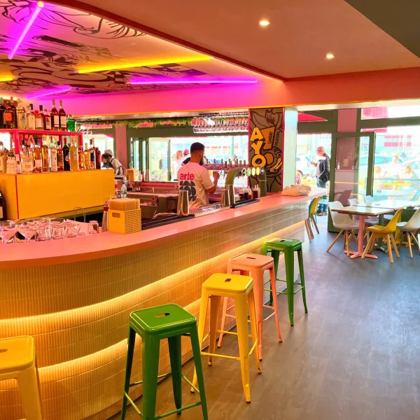 Conception de meubles sur-mesure pour professionnels à Brem-sur-Mer.